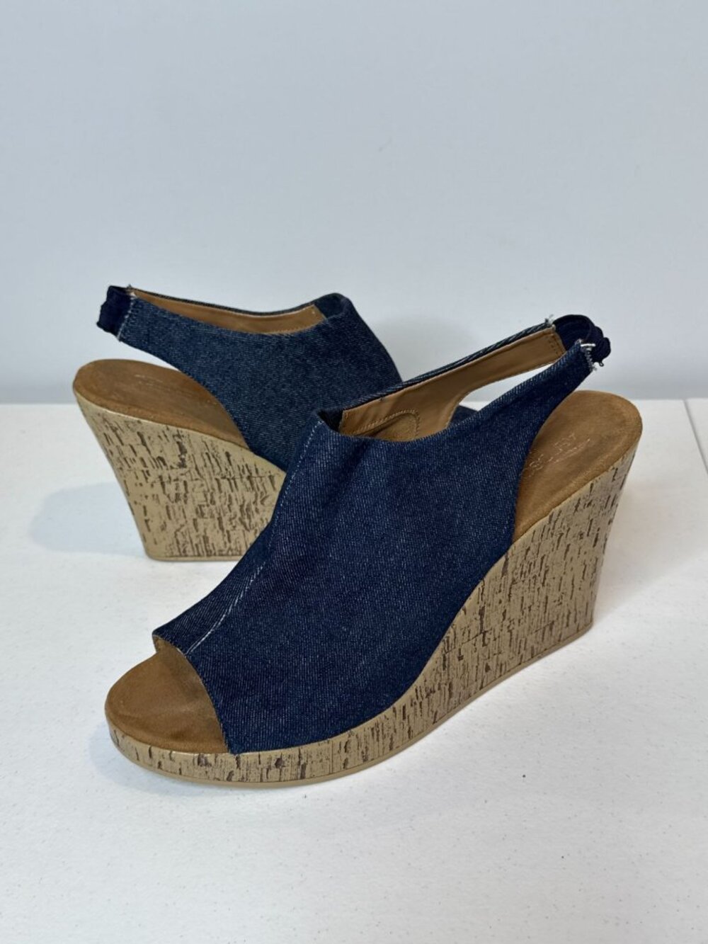 Aerosoles World Traveler Denim Peep Toe Wedge Sandals Size 12M